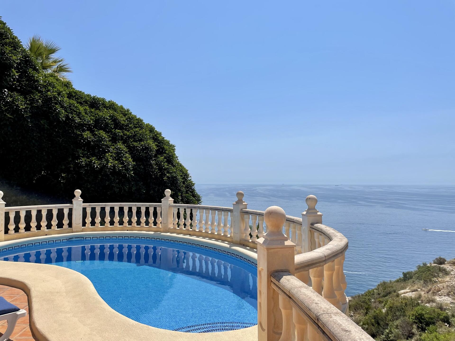 Villa -
                        Benitachell -
                        3 bedrooms -
                        6 persons